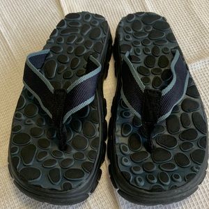 GH BASS Chunky Flipflops